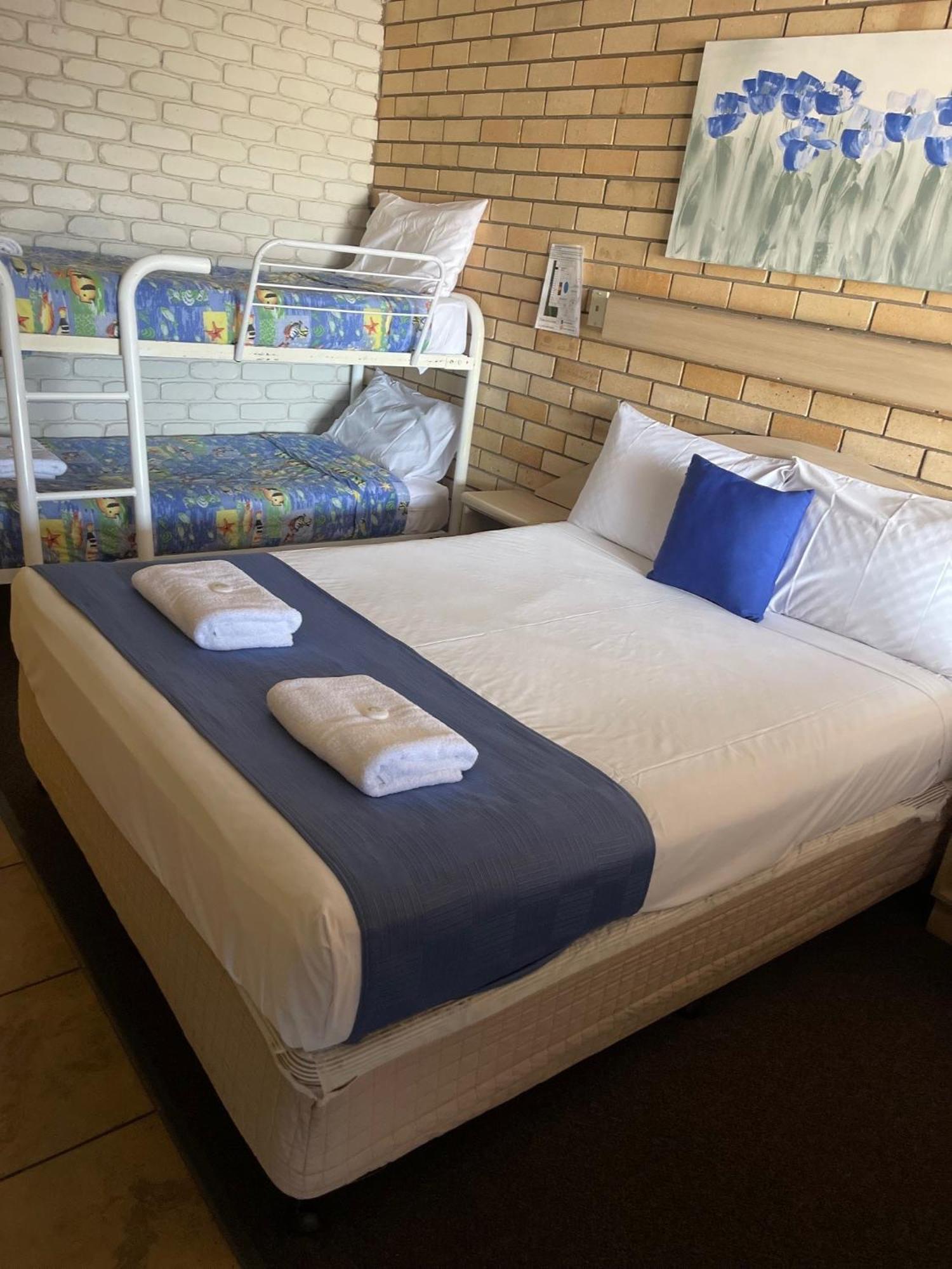 Castle Motor Lodge Bowen Luaran gambar